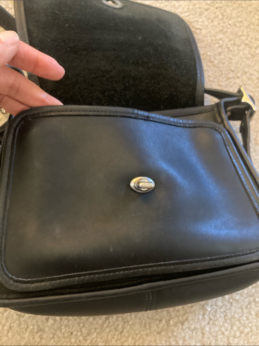 Vintage Coach 9061 Rambler Black Leather Shoulder Bag - Picture 10 of 16